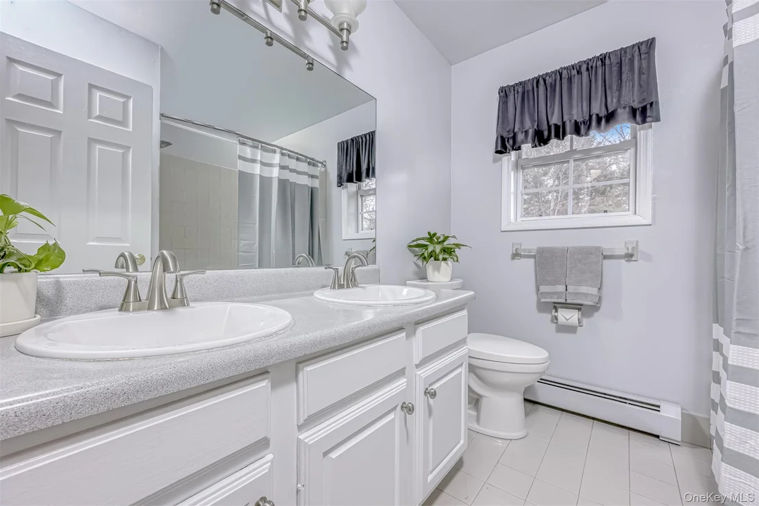 Photo of 18 Mountainview Avenue