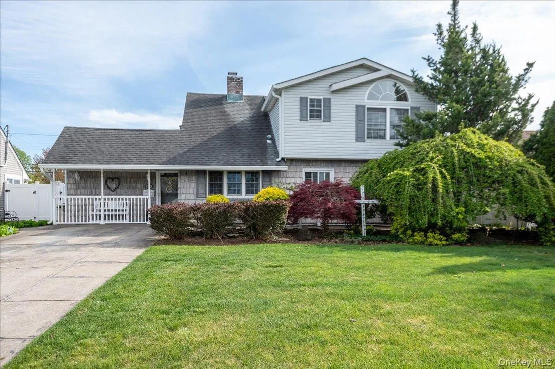 Photo of 253 Blacksmith Road S
