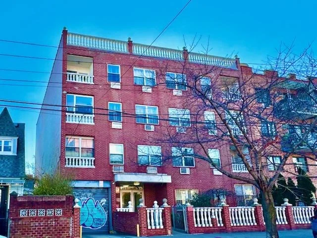 Photo of Unit 4D at 104-48 37th Drive