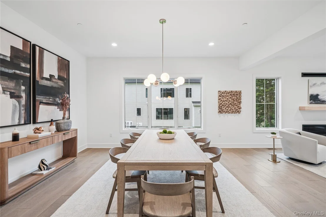 Photo of 14 Sequoia Circle