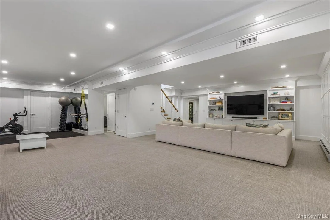 Photo of 100 Dearborn Avenue