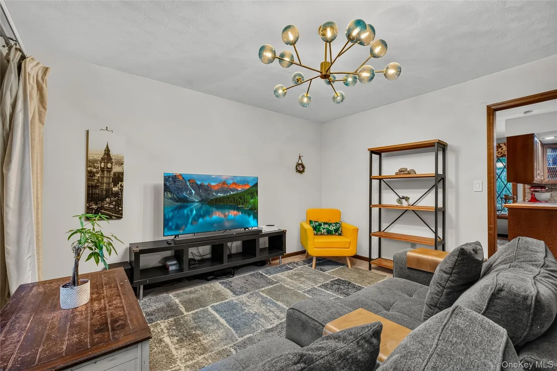 Photo of 14 Lisa Drive