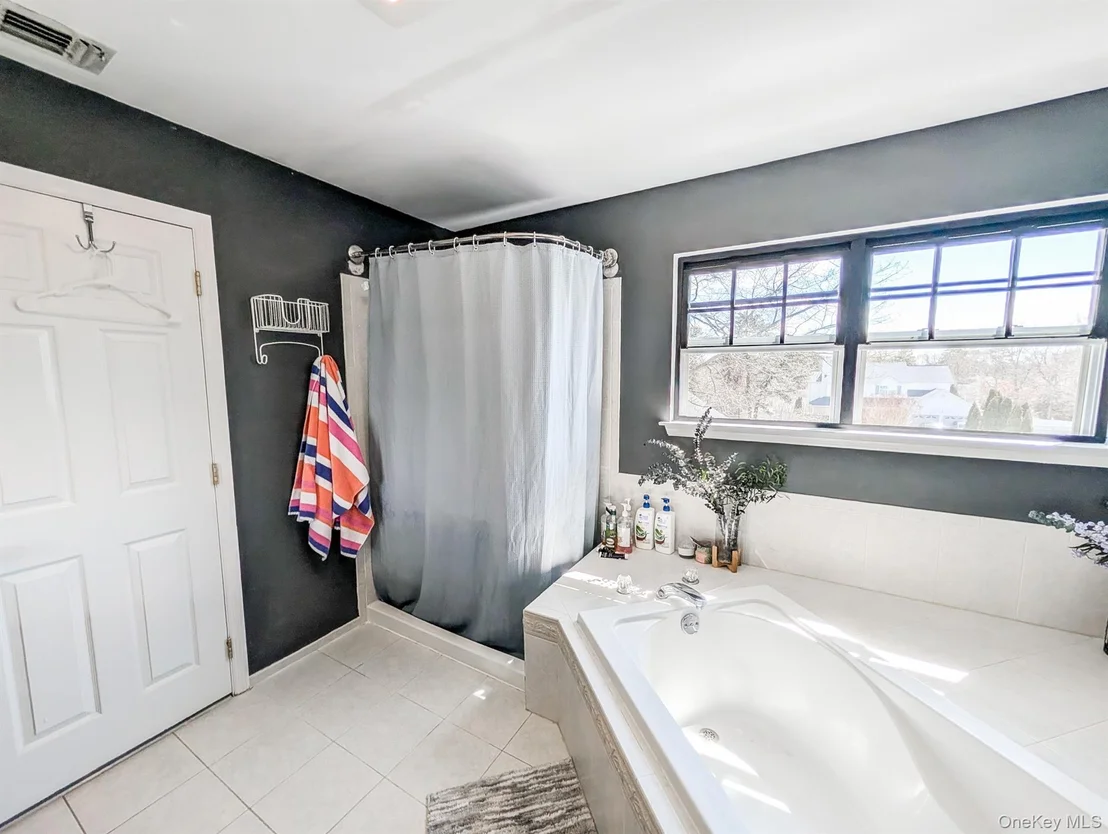 Photo of 71 Elm Avenue