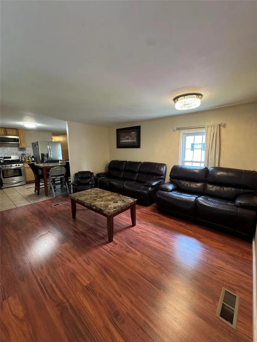 Photo of 15 Walnut Drive