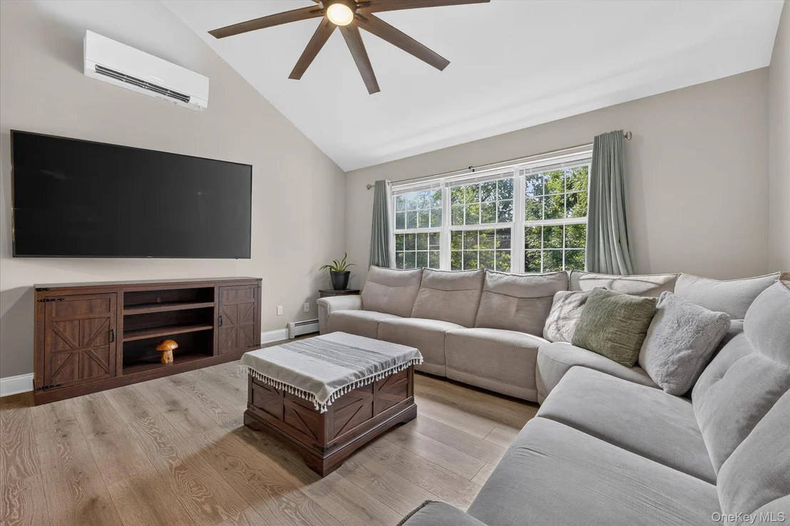 Photo of 2 Linden Drive