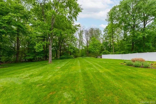Photo of 7 Fair Oaks Drive