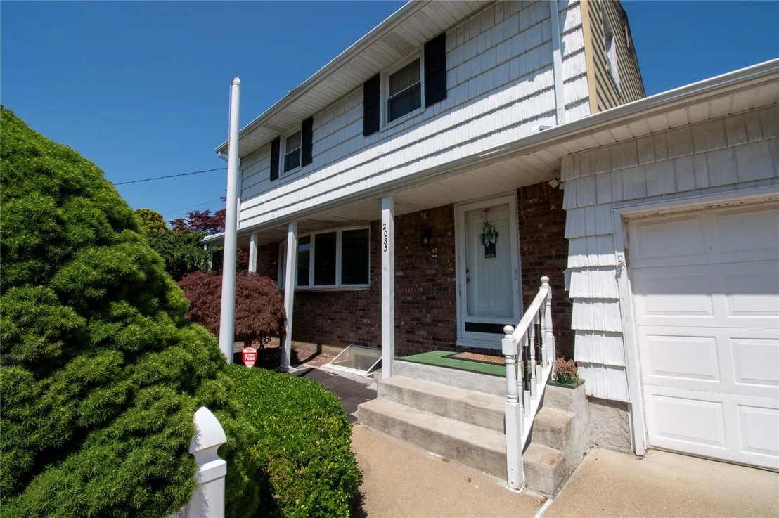 Photo of 2083 Elm Place