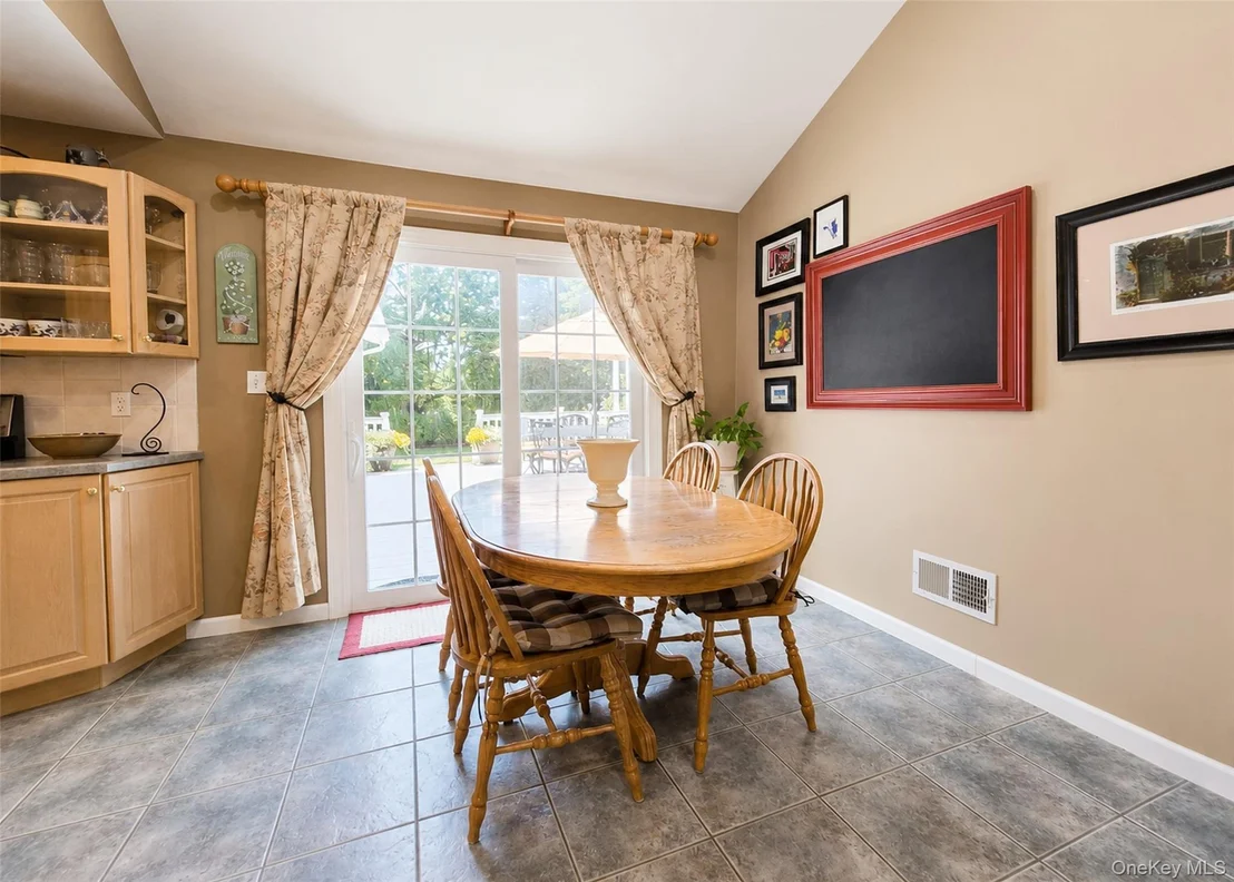 Photo of 8 Starlight Drive