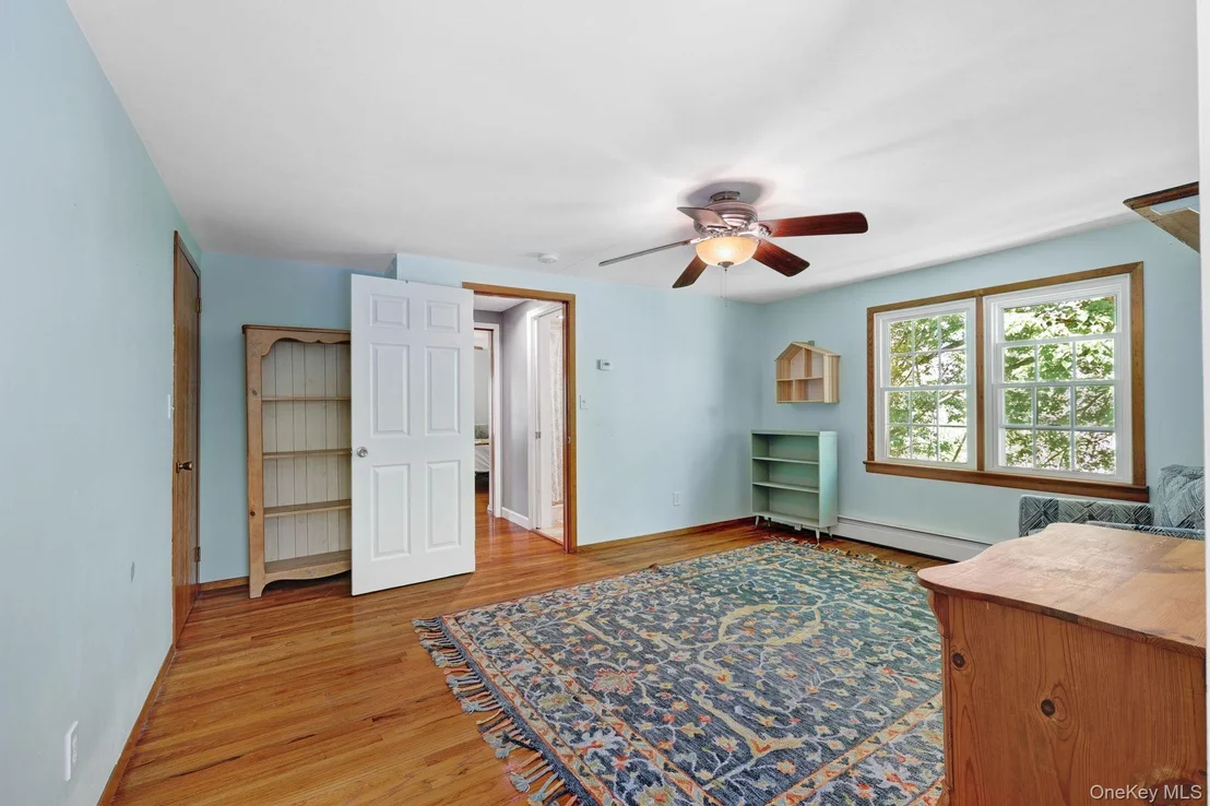 Photo of 94 Smithtown Road