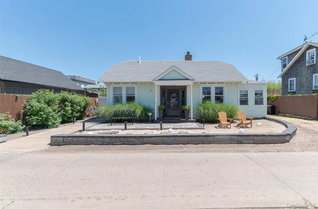 Photo of 12 Surfview Walk