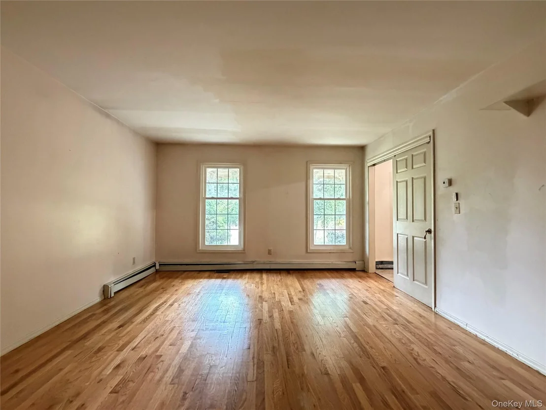 Photo of 18 Fox Run