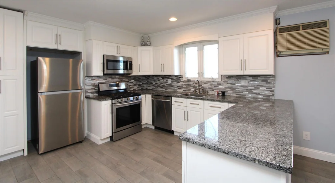Photo of 134 Cliffside Drive