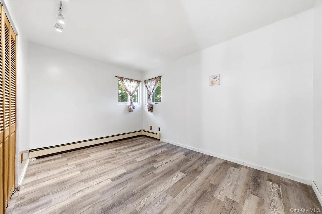 Photo of 32 Edgewood Street