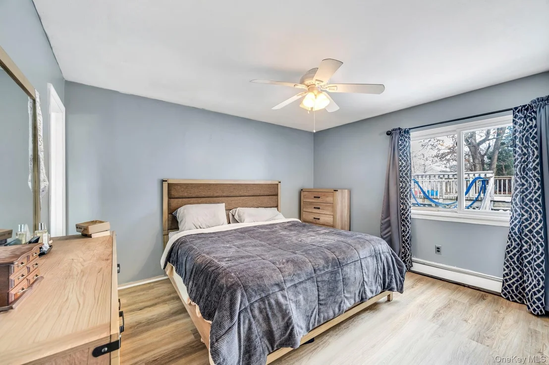Photo of 17 Groton Lane