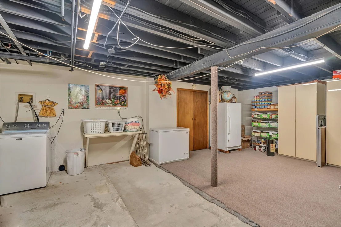 Photo of 87 Mohawk Avenue