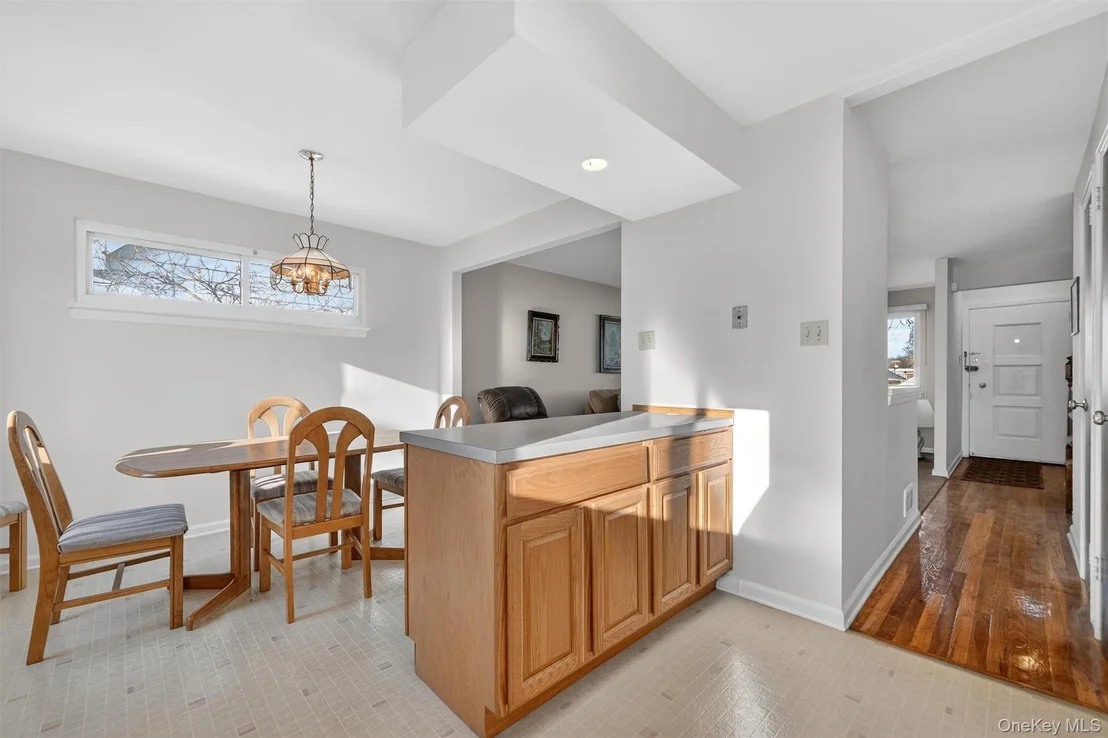 Photo of 725 Logan Avenue