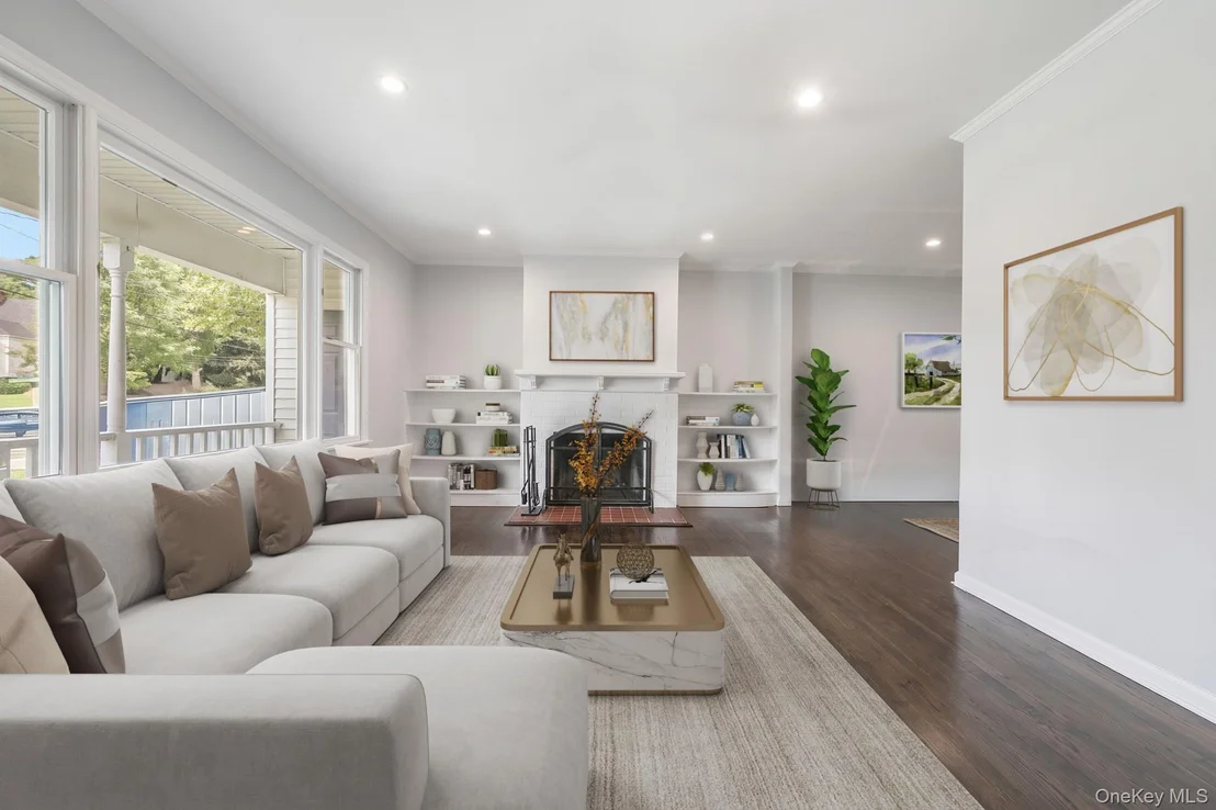 Photo of 131 Huntley Drive