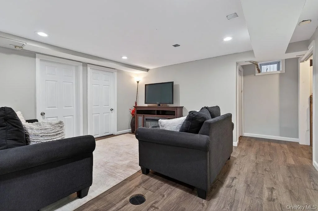 Photo of 437 Fourth Avenue