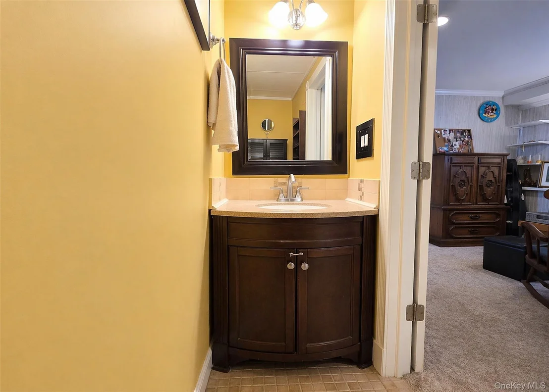 Photo of 261 Phyllis Drive