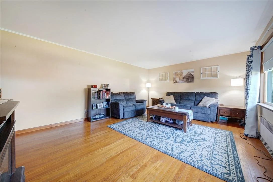Photo of 202 Moriches Road