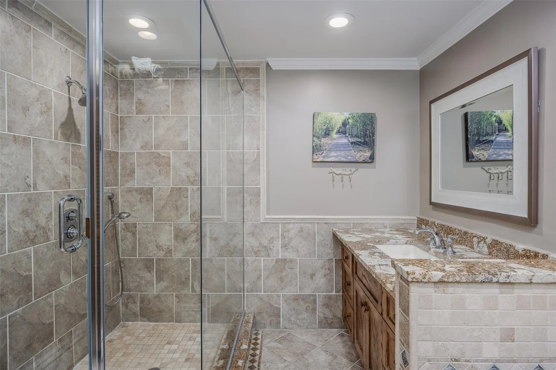 Photo of 2904 Harbor Road