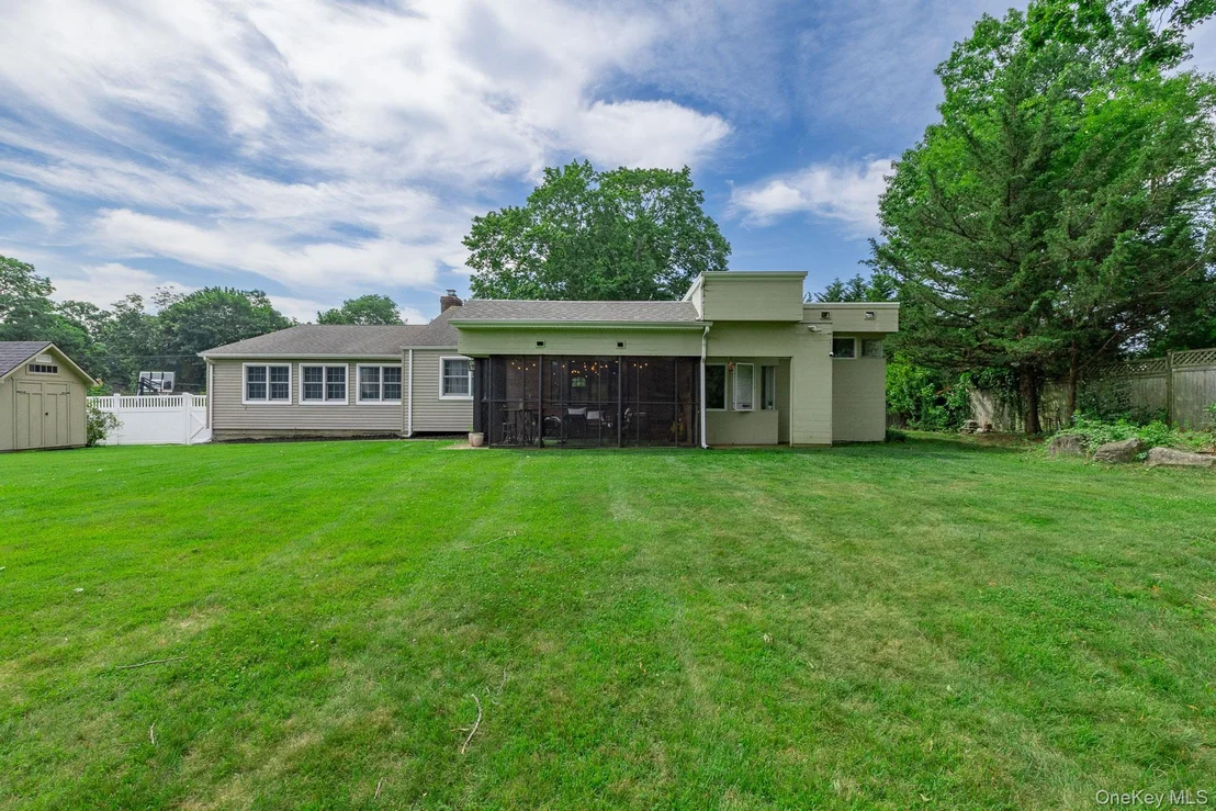 Photo of 48 William Penn Drive
