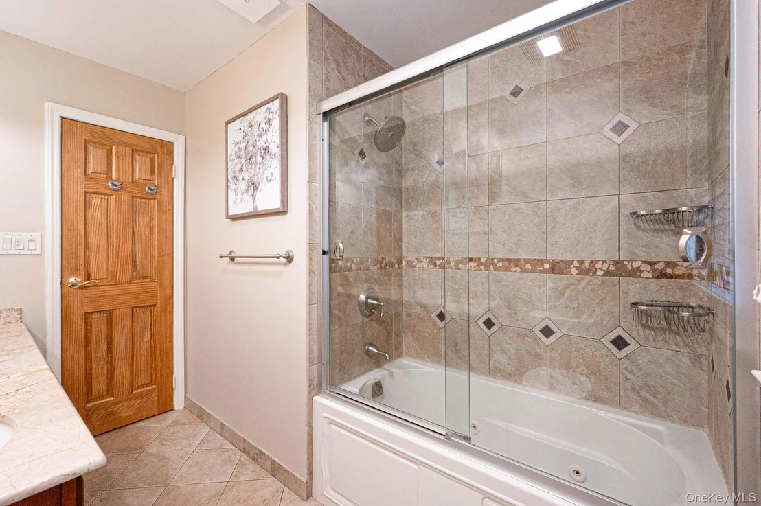Photo of 44 Winslow Lane