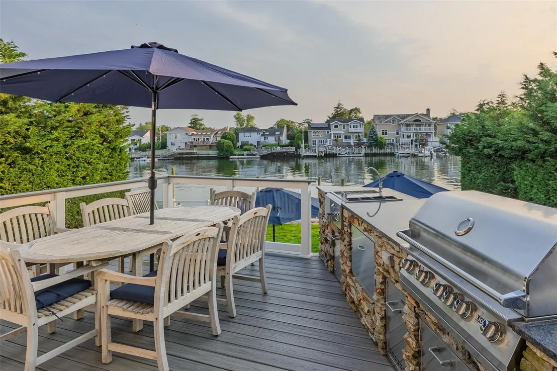 Photo of 2904 Harbor Road