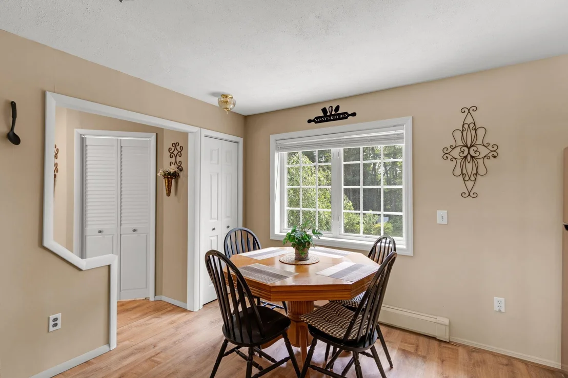 Photo of 42 Robin Drive