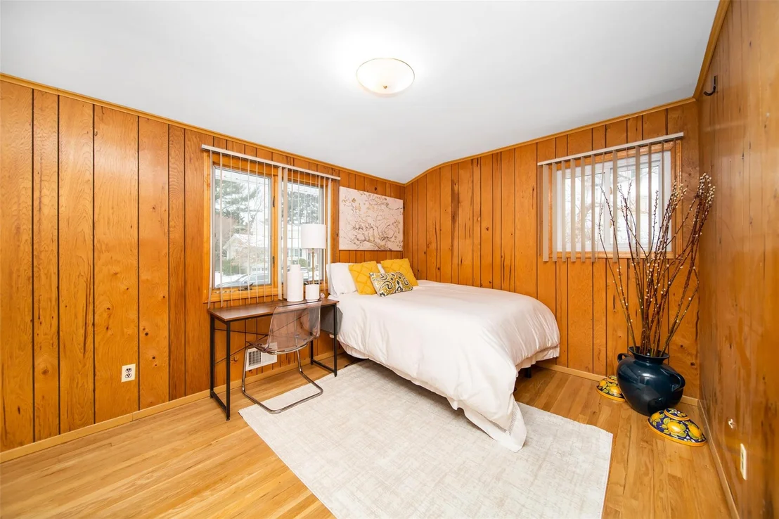 Photo of 24 Delaware Avenue