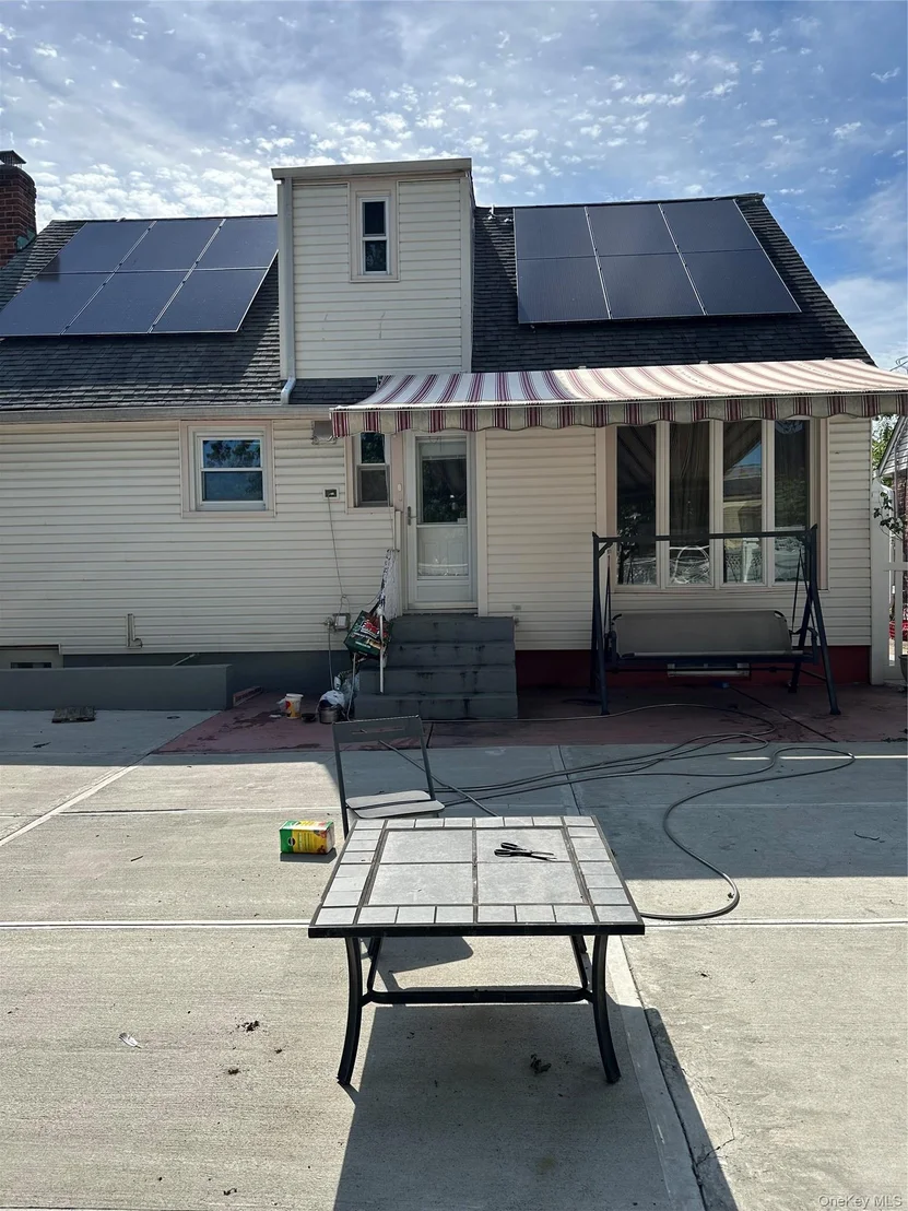 Photo of 90 Clearstream Avenue