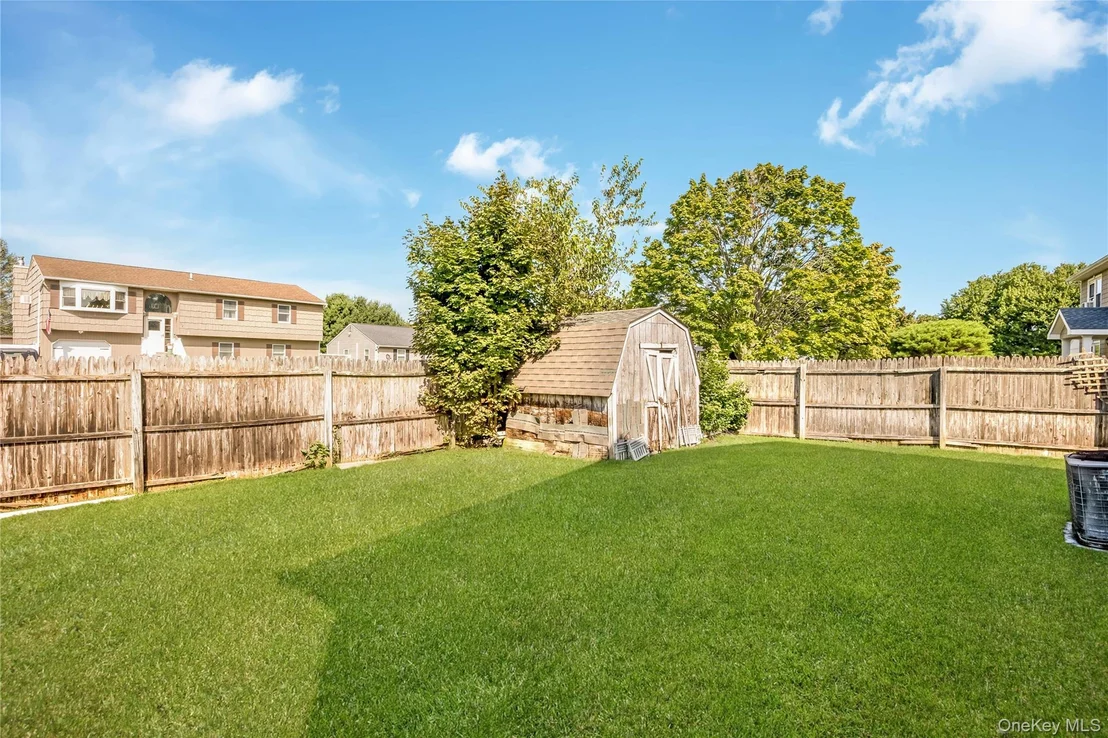 Photo of 11 Shade Tree Lane