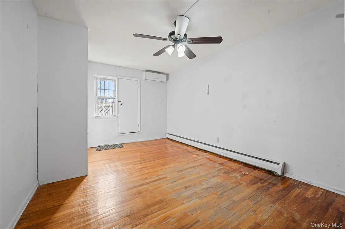 Photo of 152-10 Peck Avenue