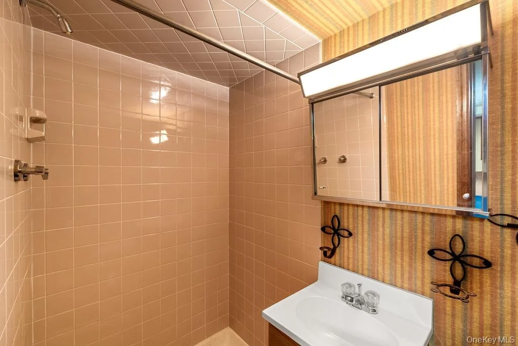 Photo of 11 Carnelli Court