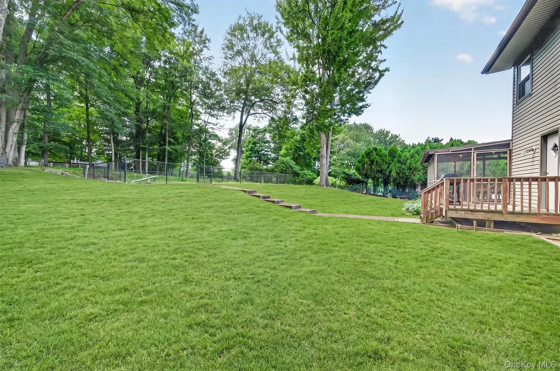 Photo of 33 Winchester Drive