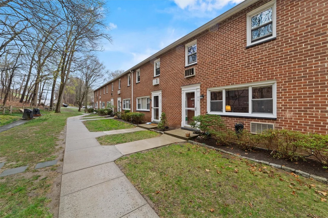 Photo of Unit 86 at 86 Charter Circle
