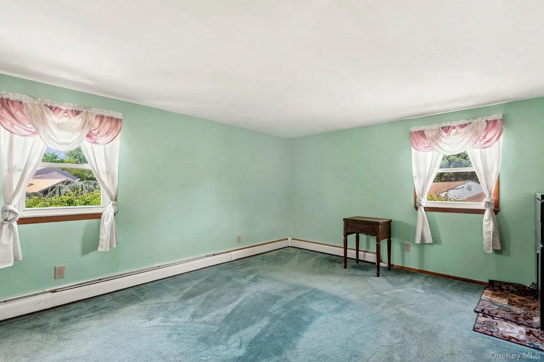 Photo of 216 Gardner Avenue