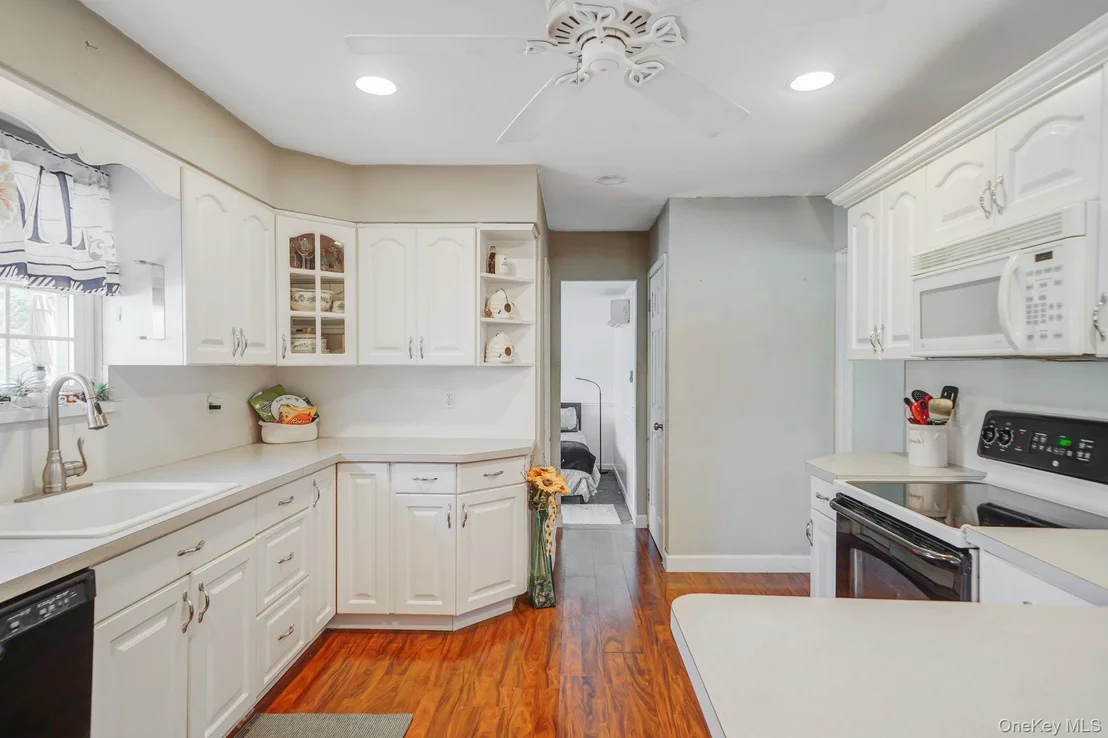 Photo of 9 Southern Boulevard