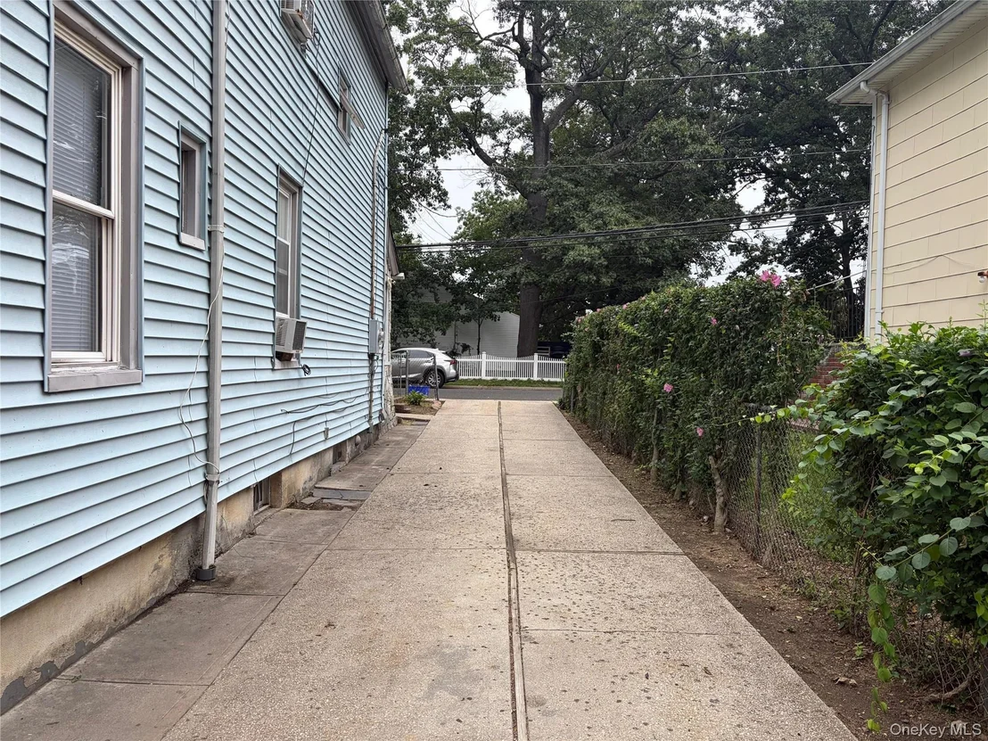 Photo of 88 Colonial Avenue