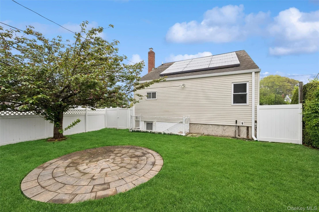 Photo of 199 Sycamore Avenue