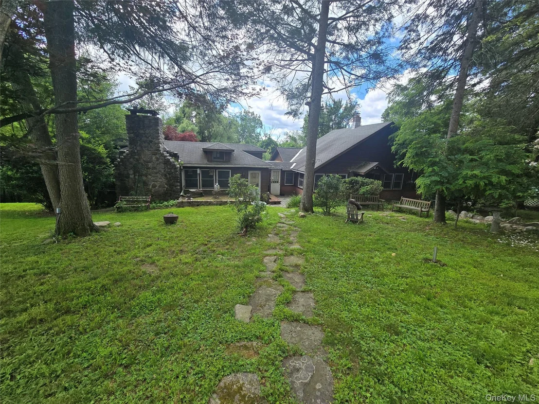 Photo of 27 Maple Trail