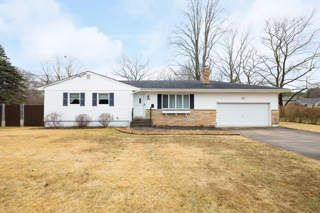 Photo of 600 Barton Avenue