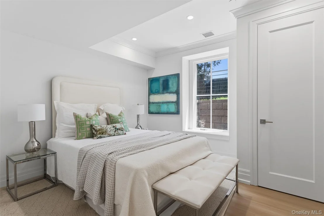 Photo of 83 Orchard Avenue
