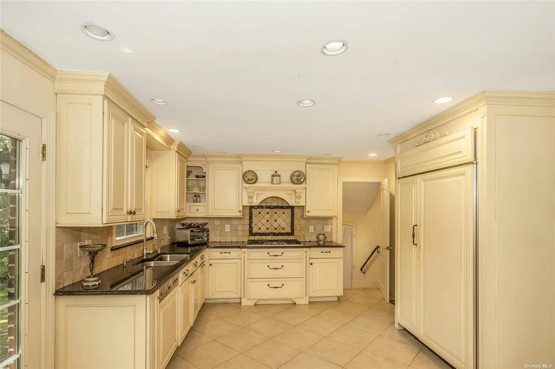 Photo of 100 The Intervale