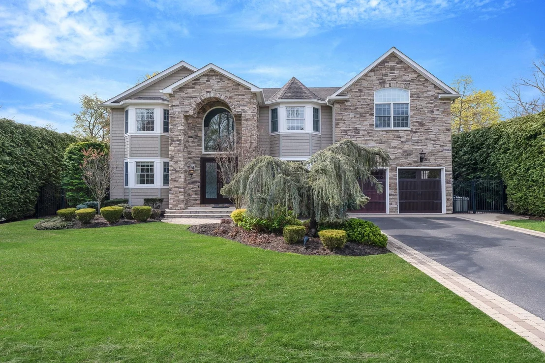 Photo of 184 Hickory Lane