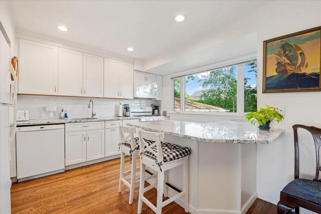 Photo of 7 Knoll Lane