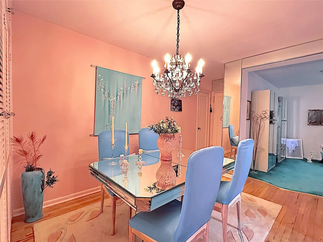 Photo of Unit 3F at 247 Parkview Avenue