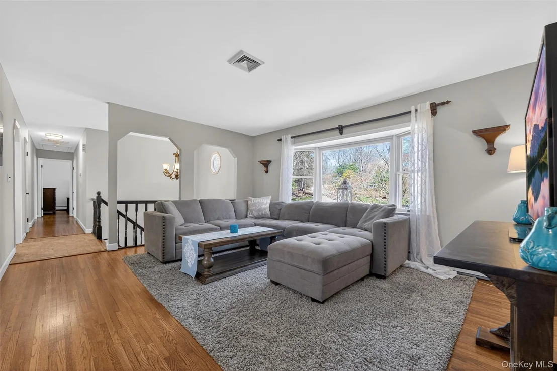 Photo of 76 Colonel Enoch Drive