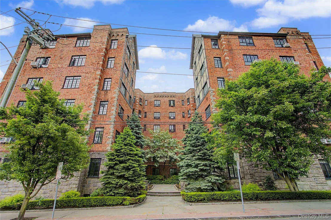 Photo of Unit LL2 at 45 W Pondfield Road