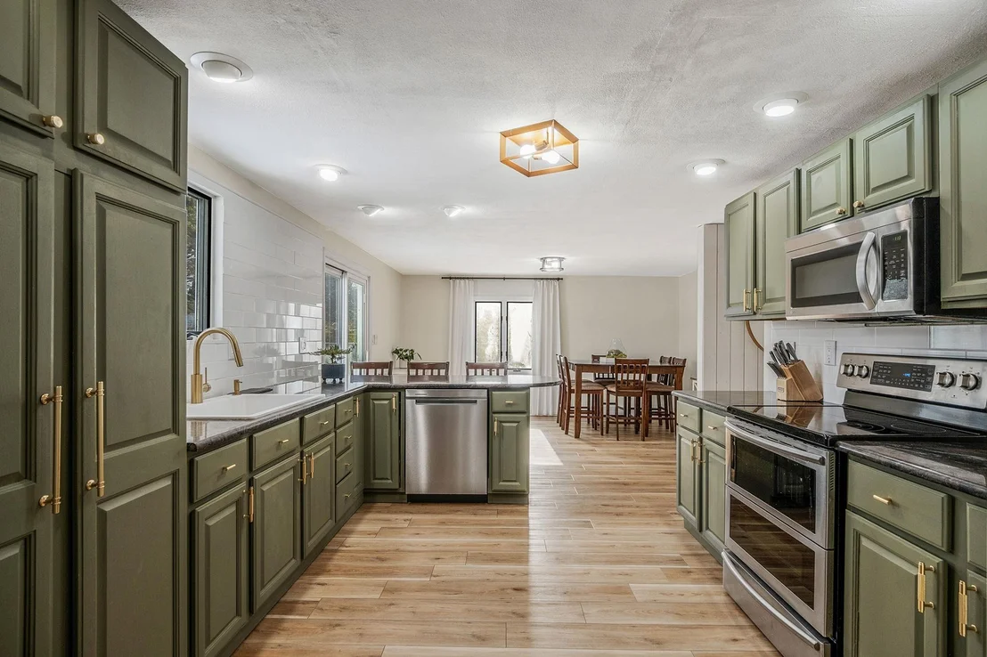 Photo of 33 Scotch Pine Drive